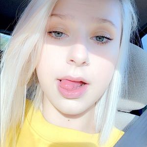 Meet your Posher, Skylar